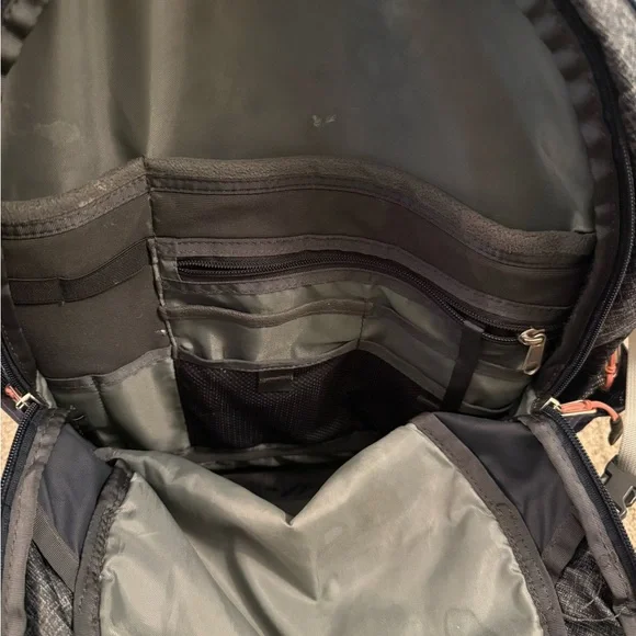 The North Face Borealis Navy Laptop Backpack - Picture 6 of 10